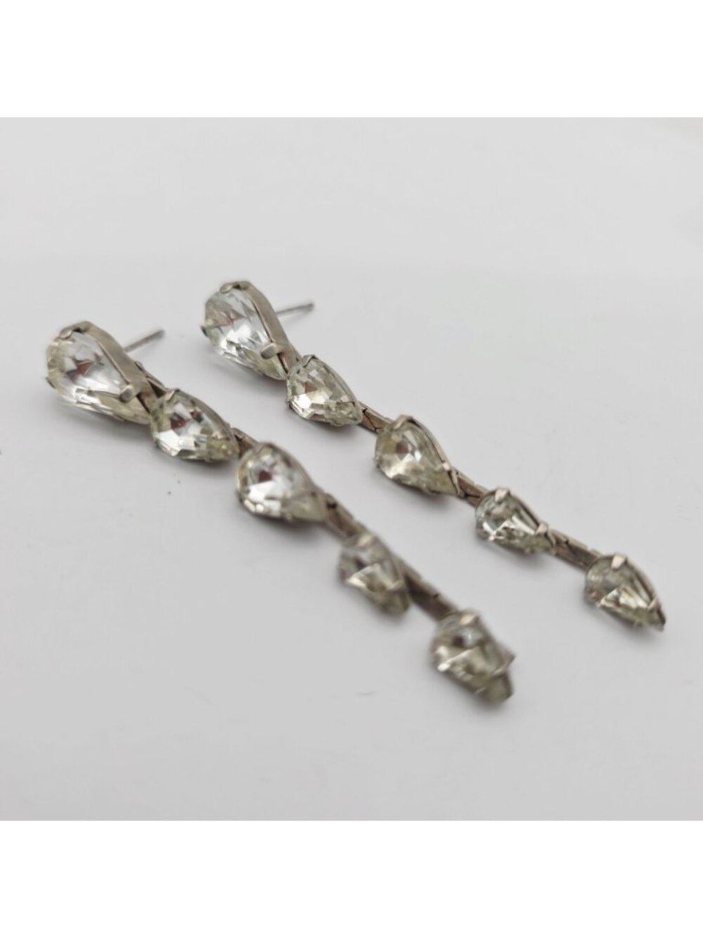 Crystal Drop Earrings With Teardrop Rhinestones In Silver Tone Vintage - Picture 3 of 4
